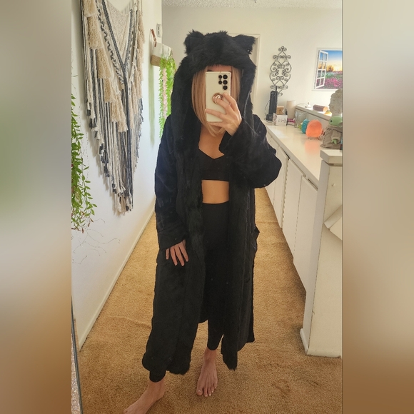 Spirithoods black panther faux fur robe with hood/ears small - Picture 4 of 7